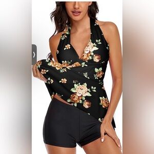 NWOT 2 piece swimsuit with‎ tank and shorts L
